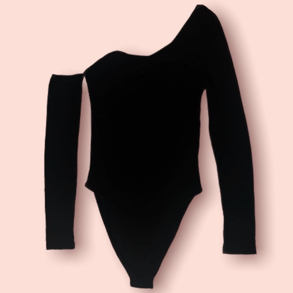NWOT Asymm Neck one-Shoulder Long Sleeve Bodysuit